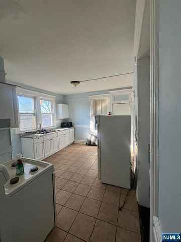 87 Montgomery Avenue, Irvington, NJ 07111