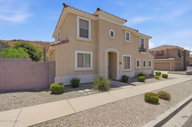 115 W MOUNTAIN SAGE Drive, Phoenix, AZ 85045