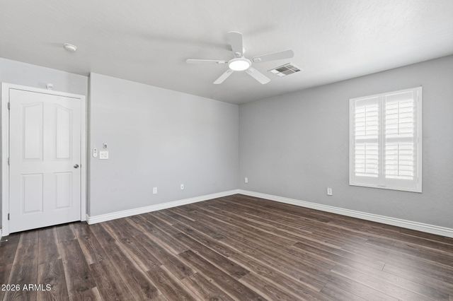 115 W MOUNTAIN SAGE Drive, Phoenix, AZ 85045