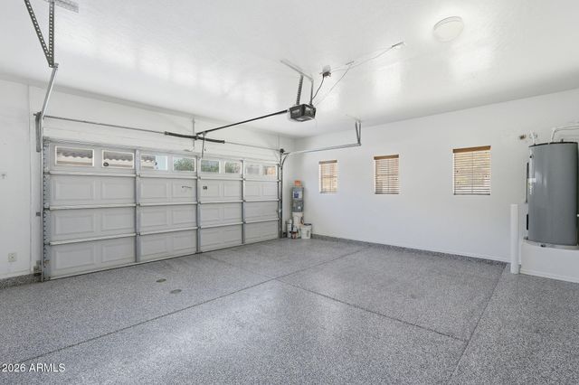 115 W MOUNTAIN SAGE Drive, Phoenix, AZ 85045