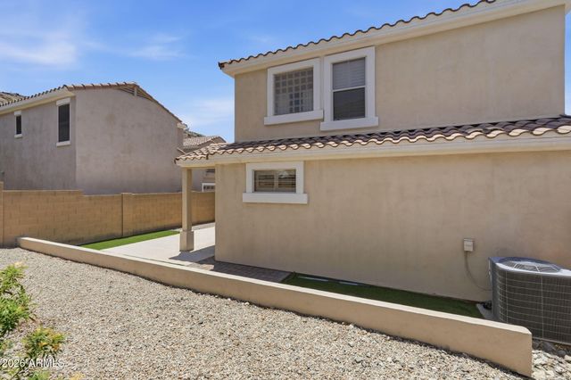 115 W MOUNTAIN SAGE Drive, Phoenix, AZ 85045