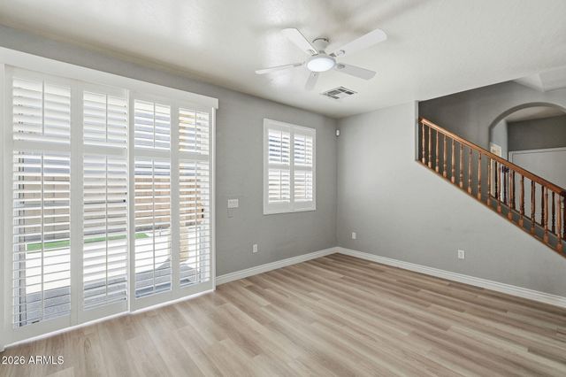 115 W MOUNTAIN SAGE Drive, Phoenix, AZ 85045