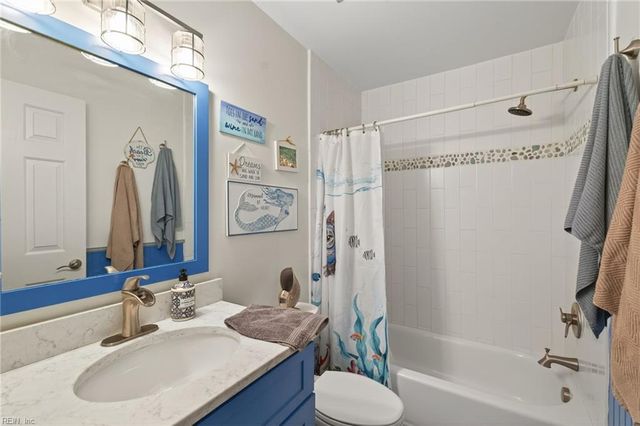 810 E Ocean View Ave Apt 201, Norfolk, VA 23503