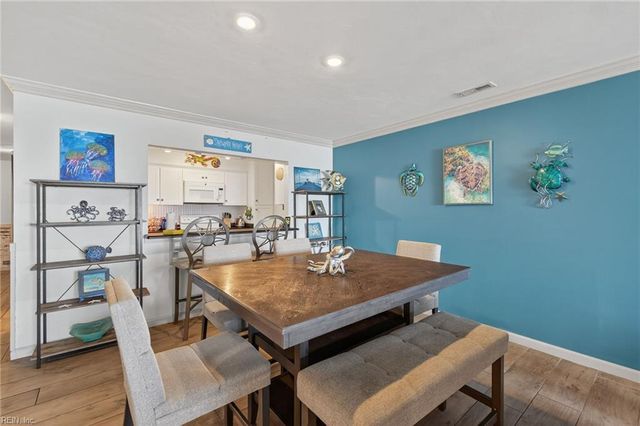 810 E Ocean View Ave Apt 201, Norfolk, VA 23503