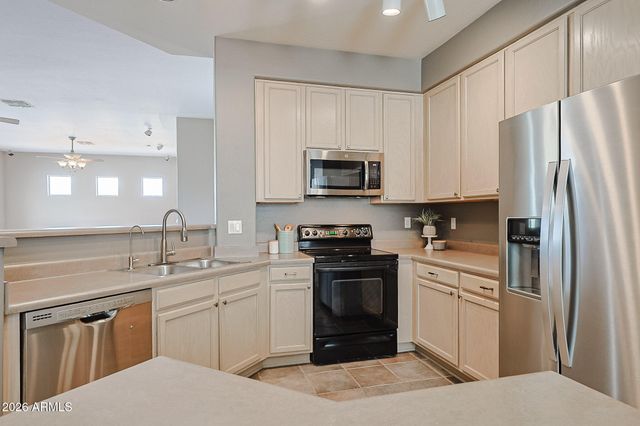 18440 W MCNEIL Street, Goodyear, AZ 85338