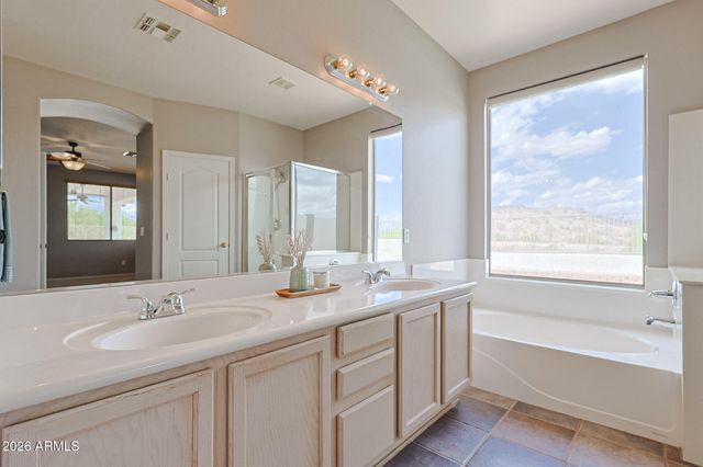 18440 W MCNEIL Street, Goodyear, AZ 85338