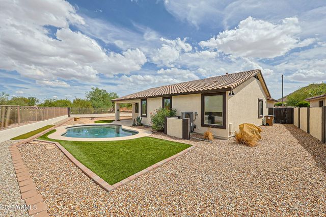 18440 W MCNEIL Street, Goodyear, AZ 85338