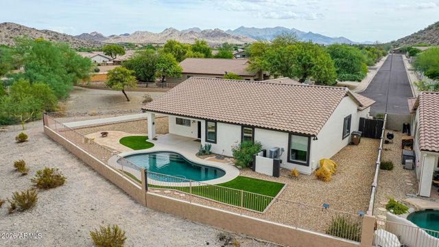 18440 W MCNEIL Street, Goodyear, AZ 85338