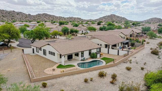 18440 W MCNEIL Street, Goodyear, AZ 85338