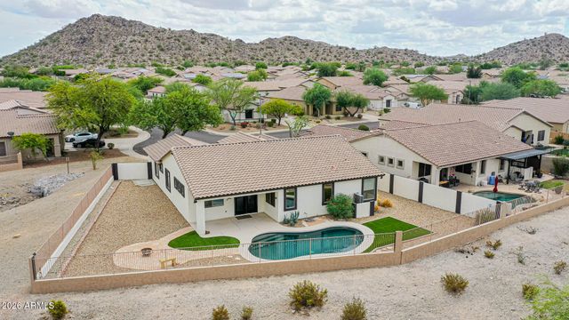 18440 W MCNEIL Street, Goodyear, AZ 85338