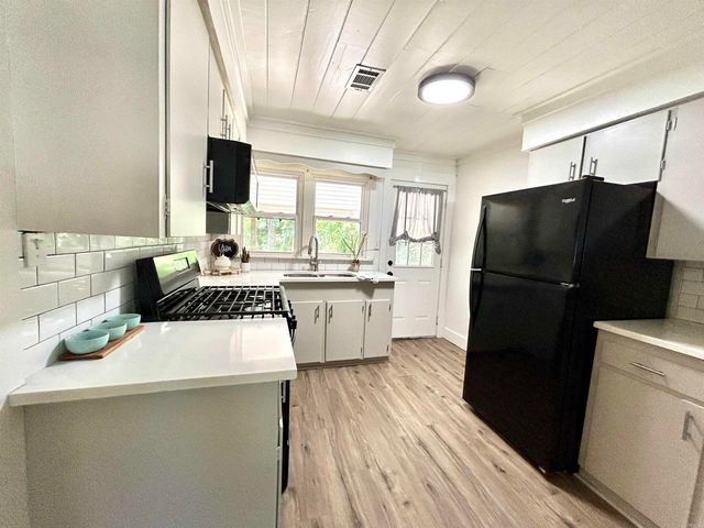 515 S FIRST Street, Benton, AR 72015