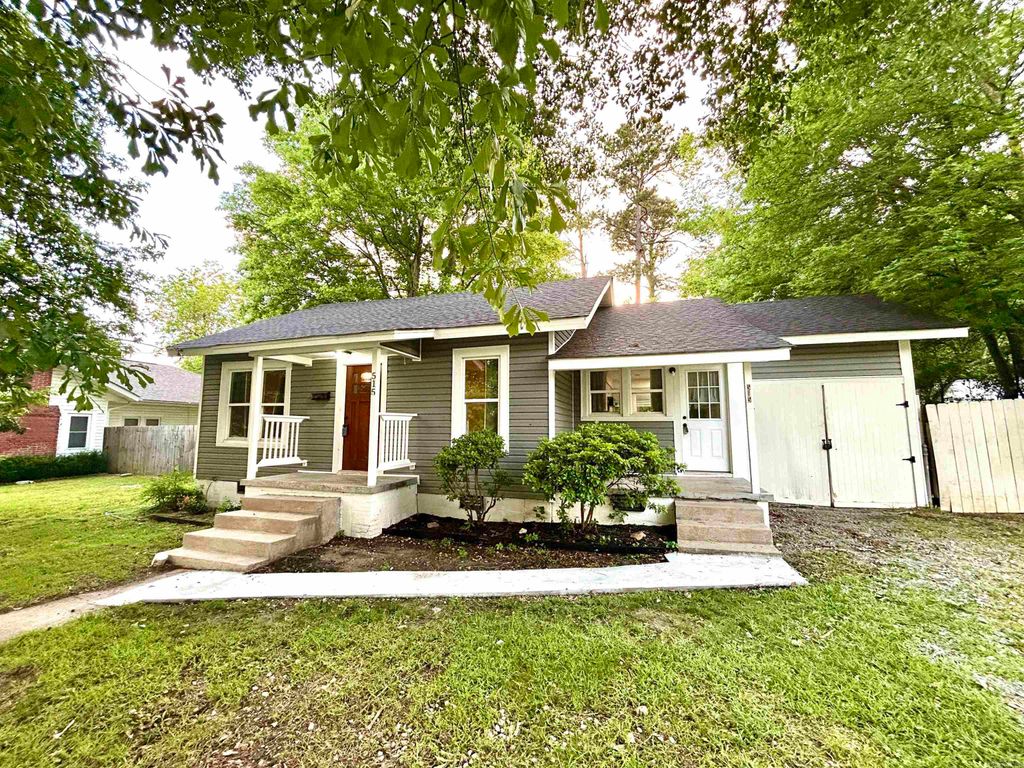 515 S FIRST Street, Benton, AR 72015