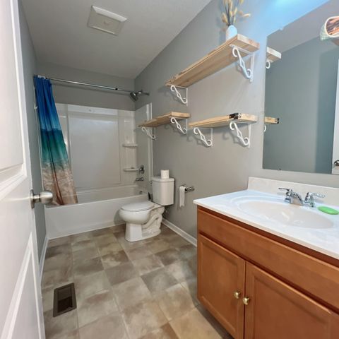 7418 Rum Cay Lane, Reynoldsburg, OH 43068