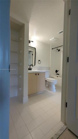 4220 San Marino Blvd 106, West Palm Beach, FL 33409