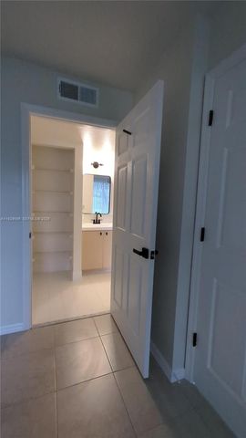 4220 San Marino Blvd 106, West Palm Beach, FL 33409