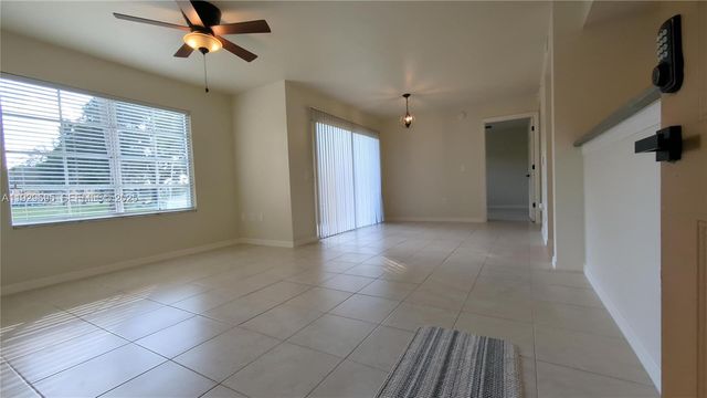 4220 San Marino Blvd 106, West Palm Beach, FL 33409