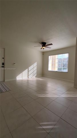 4220 San Marino Blvd 106, West Palm Beach, FL 33409