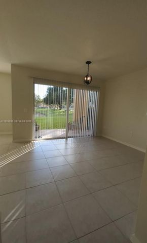 4220 San Marino Blvd 106, West Palm Beach, FL 33409