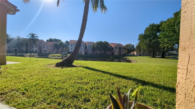 4220 San Marino Blvd 106, West Palm Beach, FL 33409