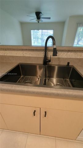 4220 San Marino Blvd 106, West Palm Beach, FL 33409