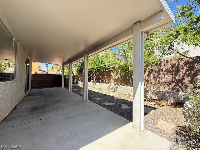 9536 Sunshade Court, Las Vegas, NV 89147