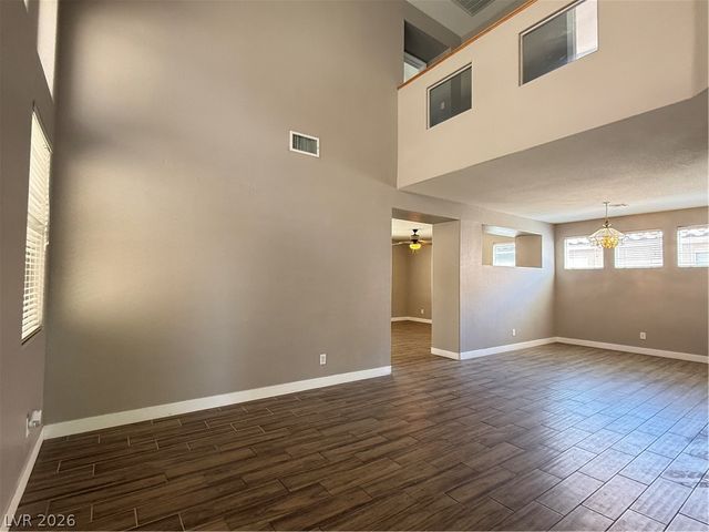 9536 Sunshade Court, Las Vegas, NV 89147