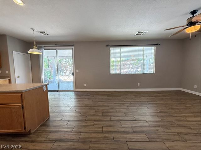 9536 Sunshade Court, Las Vegas, NV 89147