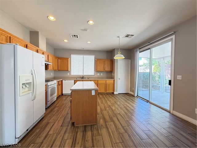 9536 Sunshade Court, Las Vegas, NV 89147