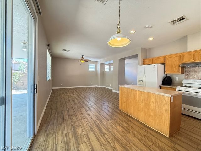 9536 Sunshade Court, Las Vegas, NV 89147