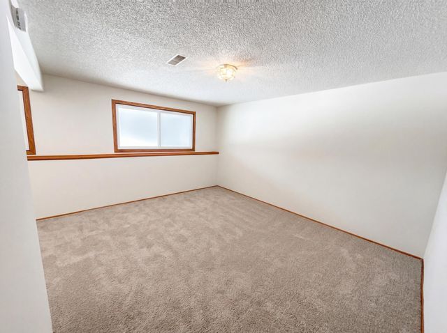 12060 71st Place N, Maple Grove, MN 55369