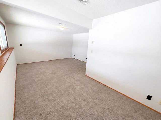 12060 71st Place N, Maple Grove, MN 55369