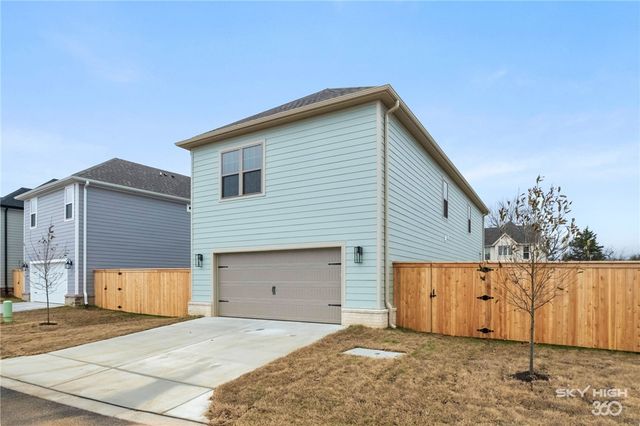 4472 W Bronco Drive, Fayetteville, AR 72704