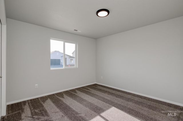 693 S Blackfoot Ave, Emmett, ID 83617