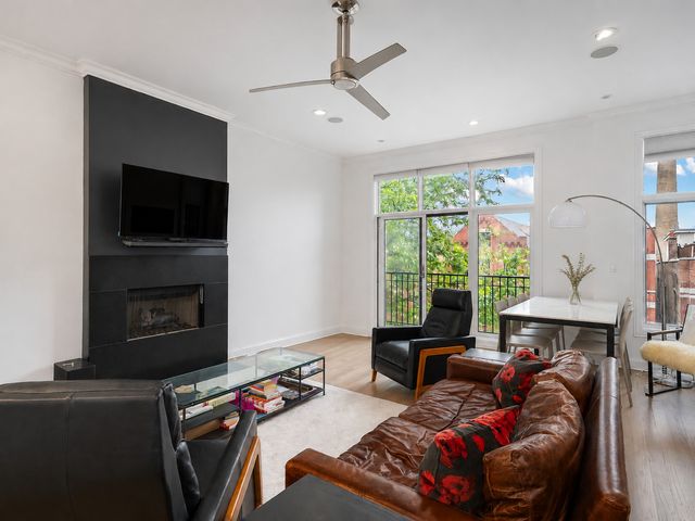 1113 N Hermitage Avenue 3, Chicago, IL 60622