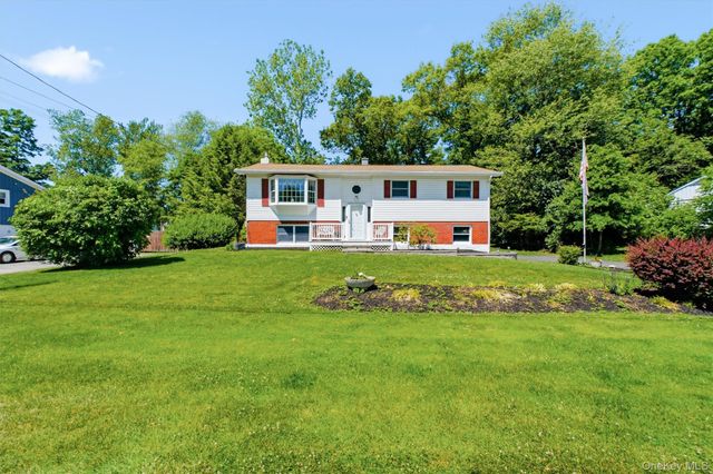 56 Robert Lane, Wappingers Falls, NY 12590