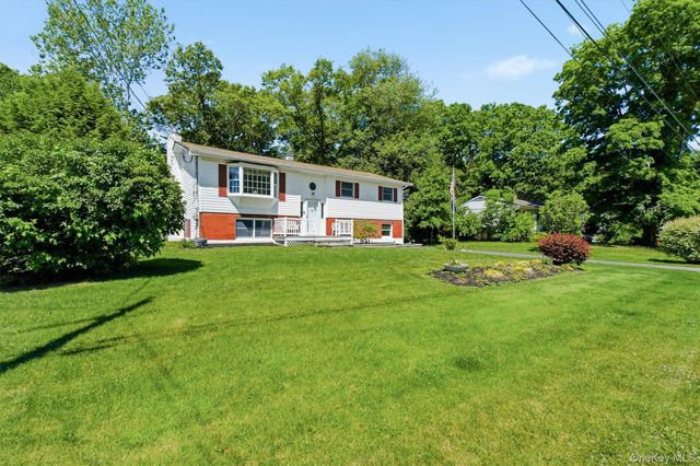 56 Robert Lane, Wappingers Falls, NY 12590