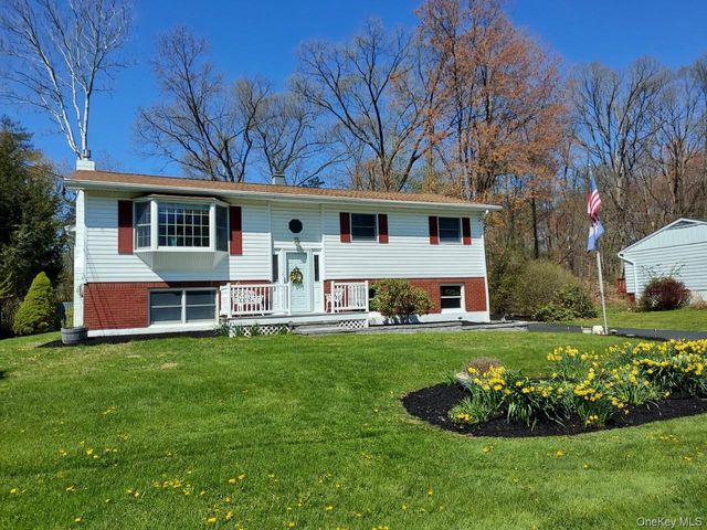 56 Robert Lane, Wappingers Falls, NY 12590