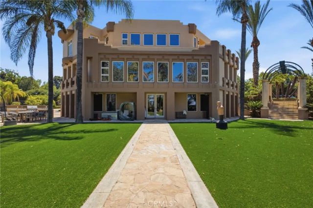 6930 Sandtrack, Riverside, CA 92506