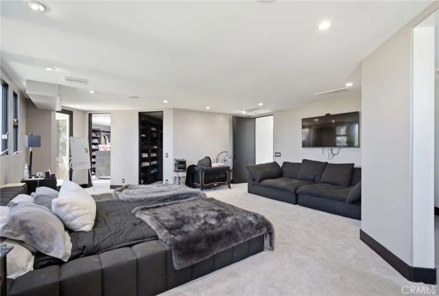 6930 Sandtrack, Riverside, CA 92506