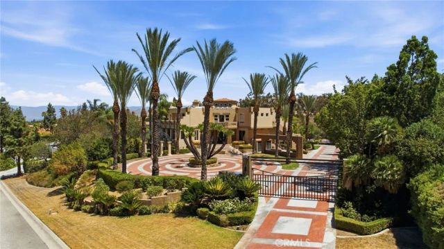 6930 Sandtrack, Riverside, CA 92506