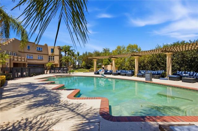 6930 Sandtrack, Riverside, CA 92506