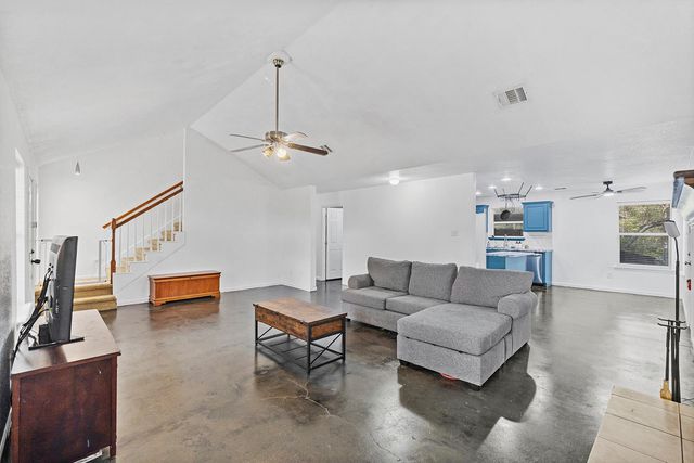 164 Bull Run RD, Cedar Creek, TX 78612