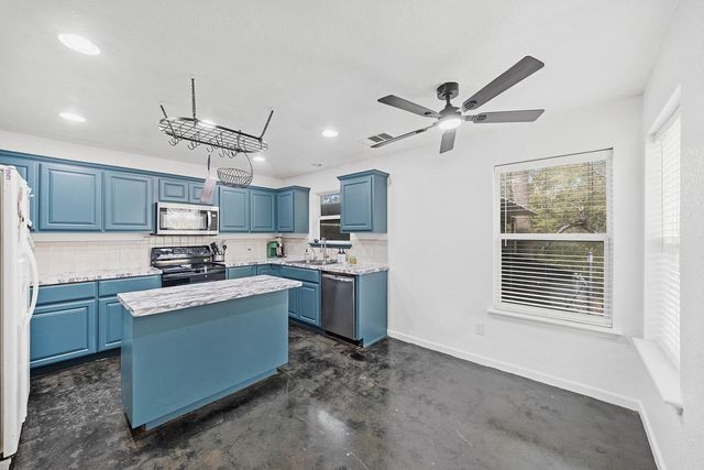 164 Bull Run RD, Cedar Creek, TX 78612