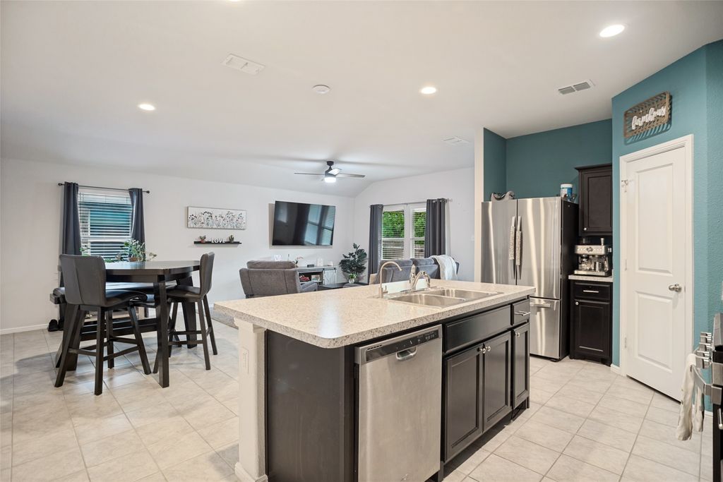 16537 White Fish Lane, Justin, TX 76247 — photo 4