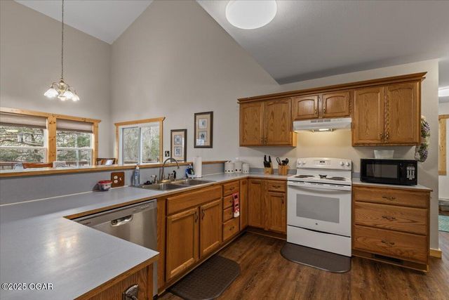 21223 Maple Dr, Garfield, AR 72732