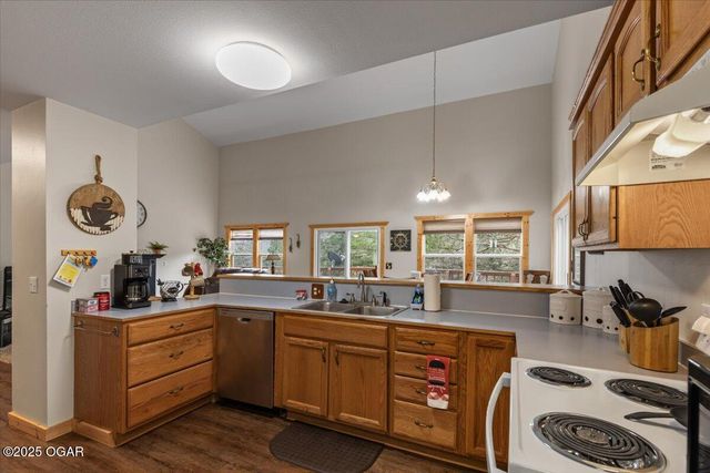 21223 Maple Dr, Garfield, AR 72732