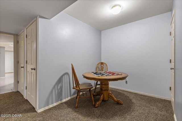 21223 Maple Dr, Garfield, AR 72732