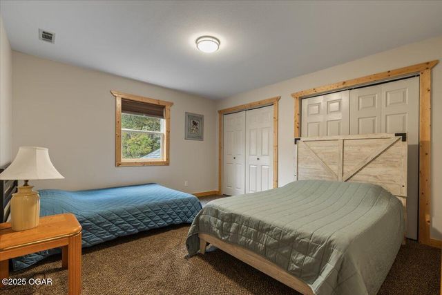 21223 Maple Dr, Garfield, AR 72732