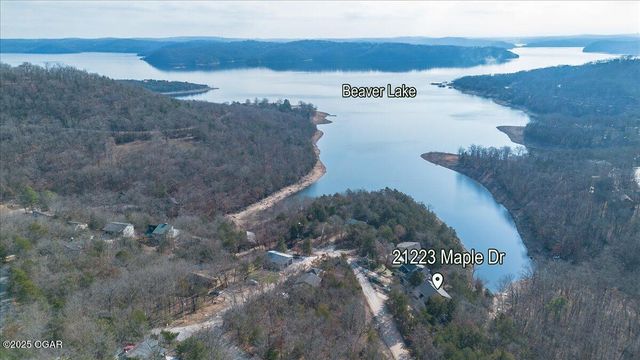 21223 Maple Dr, Garfield, AR 72732