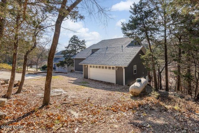 21223 Maple Dr, Garfield, AR 72732